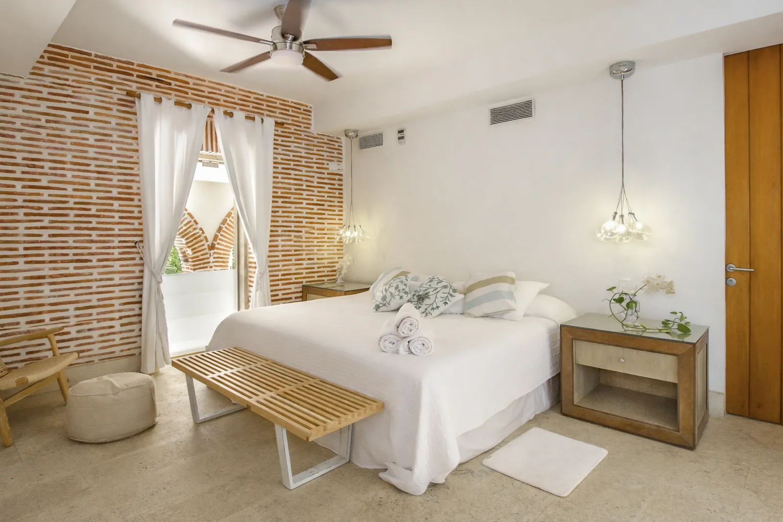 Suite parentale avec lit king size et grandes fenêtres, Casa del Boquetillo